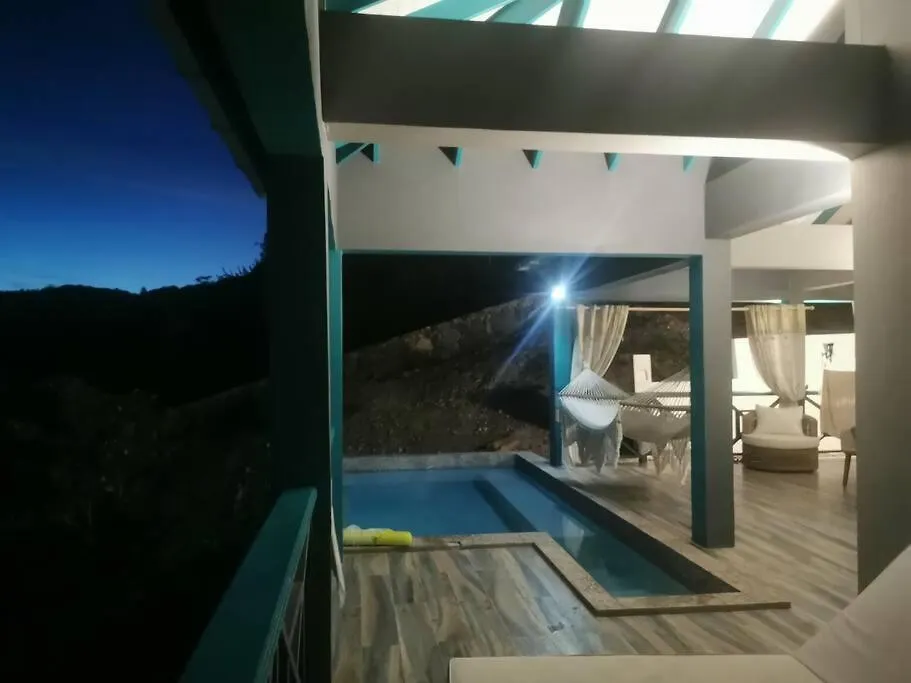 Sugar Moon, Spectacular Antiguan Villa With Pool Johnson's Point