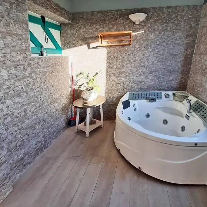 Sugar Moon, Spectacular Antiguan Villa With Pool Johnson's Point