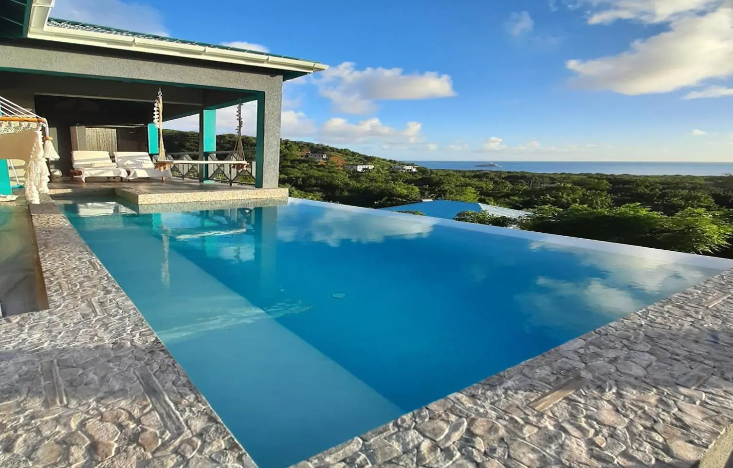 Sugar Moon, Spectacular Antiguan Villa With Pool Johnson's Point